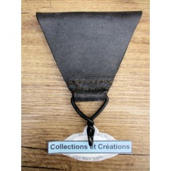 PASSANT TRIANGLE M-1945