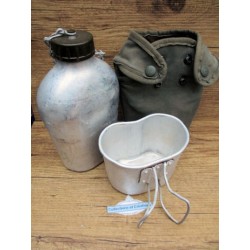 GOURDE M-1952 AVEC QUART