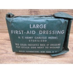 LARGE FIRST AID DRESSING 'VERT' WW2