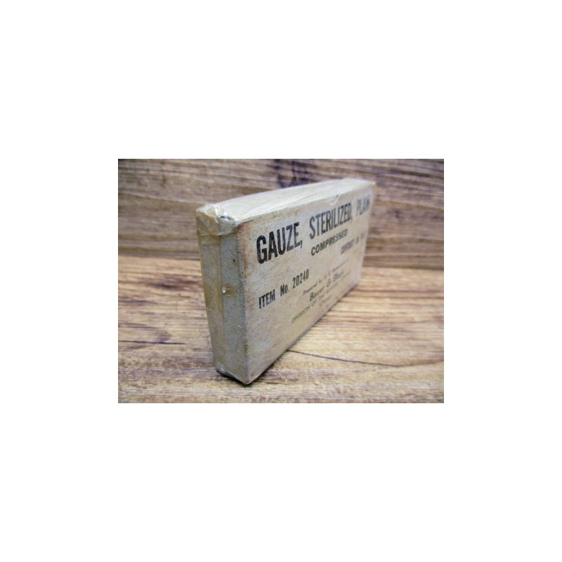 TRIANGULAR BANDAGE "DAVIS CO.INC." WW2